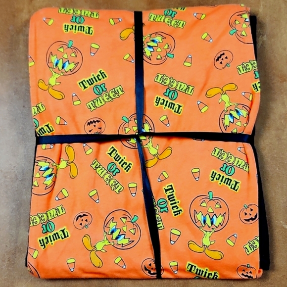 Looney Tunes Tweety Bird Halloween 2 Piece Large 11/13 Pajamas - Picture 3 of 7